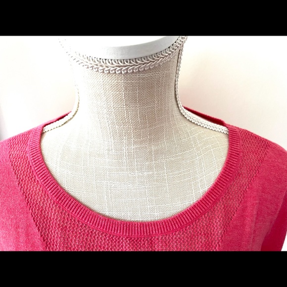 BANANA REPUBLIC Knit  Pink Crochet Trim Top Long Sleeve Round Neck size Small - Picture 4 of 7